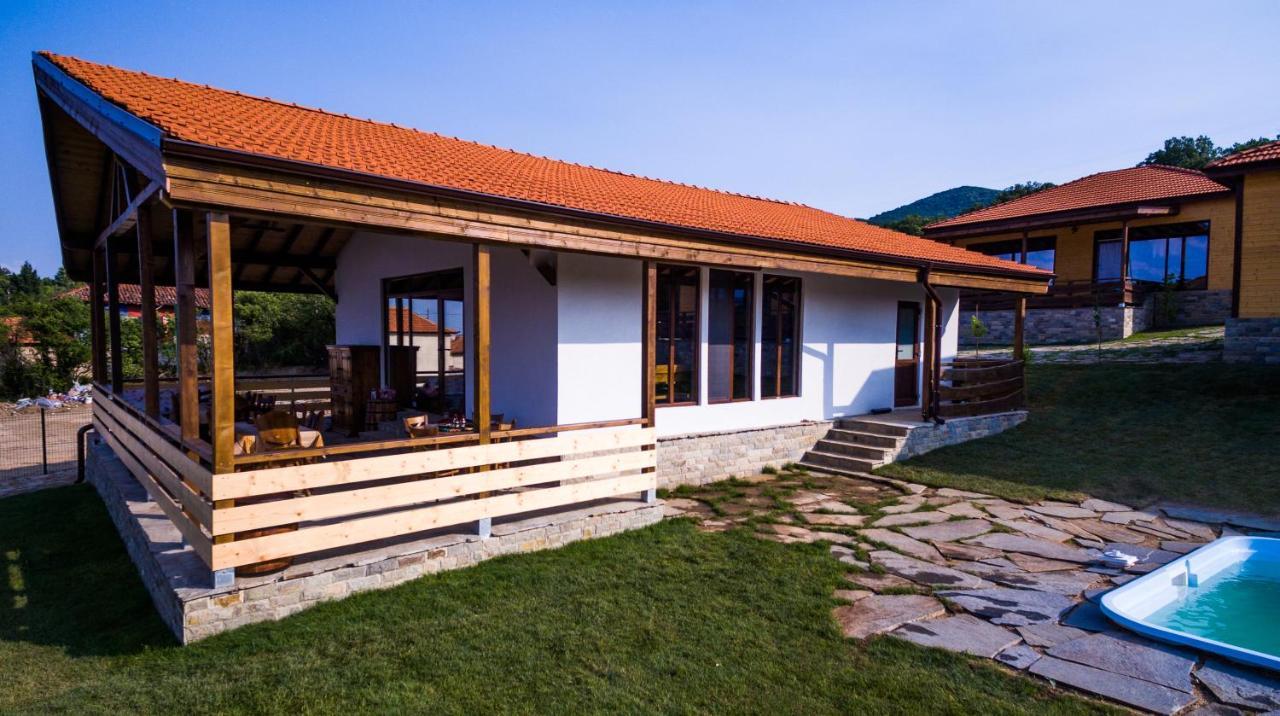 Етно Комплекс "Поп Грую Бански" Banya  Exterior foto